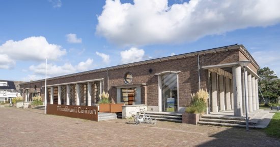 Kelderrondleidingen en levende geschiedenis op het Atlantikwall Centrum tijdens Bunkerdag
